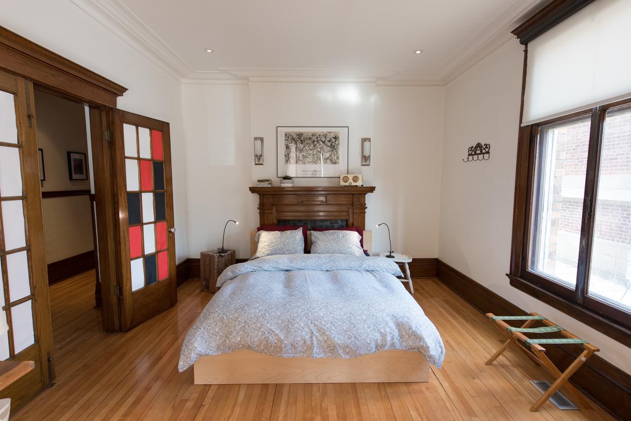 Le 9 Et Demi Bed & Breakfast Монреал Екстериор снимка