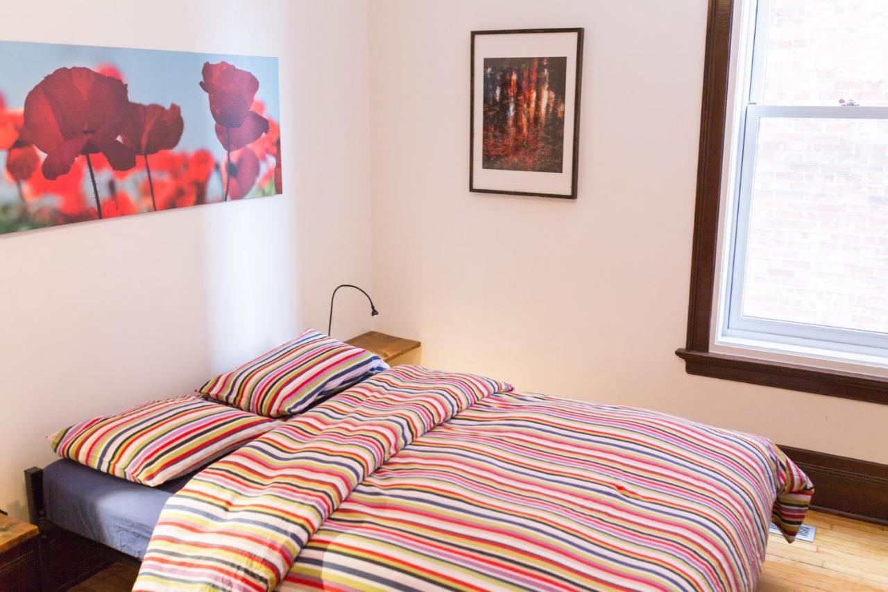Le 9 Et Demi Bed & Breakfast Монреал Екстериор снимка