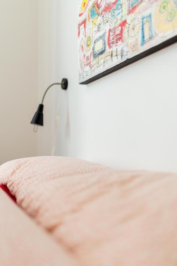 Le 9 Et Demi Bed & Breakfast Монреал Екстериор снимка